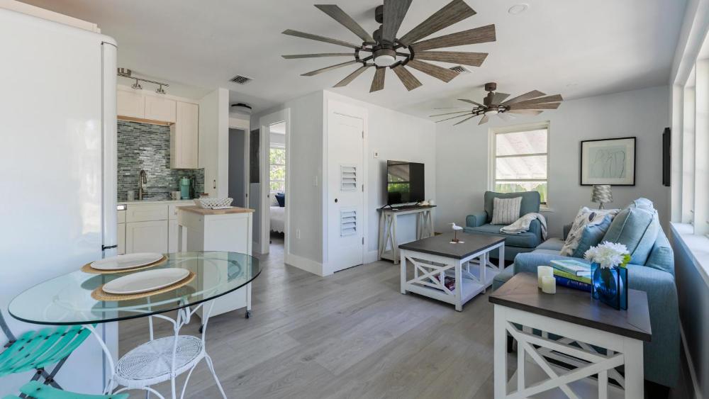 Little Palm Cottage